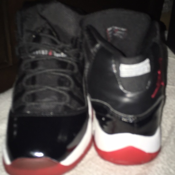 Bread 11’s - Picture 5 of 8